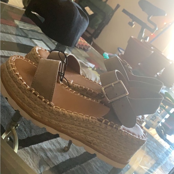 Universal thread sandals - Picture 3 of 6